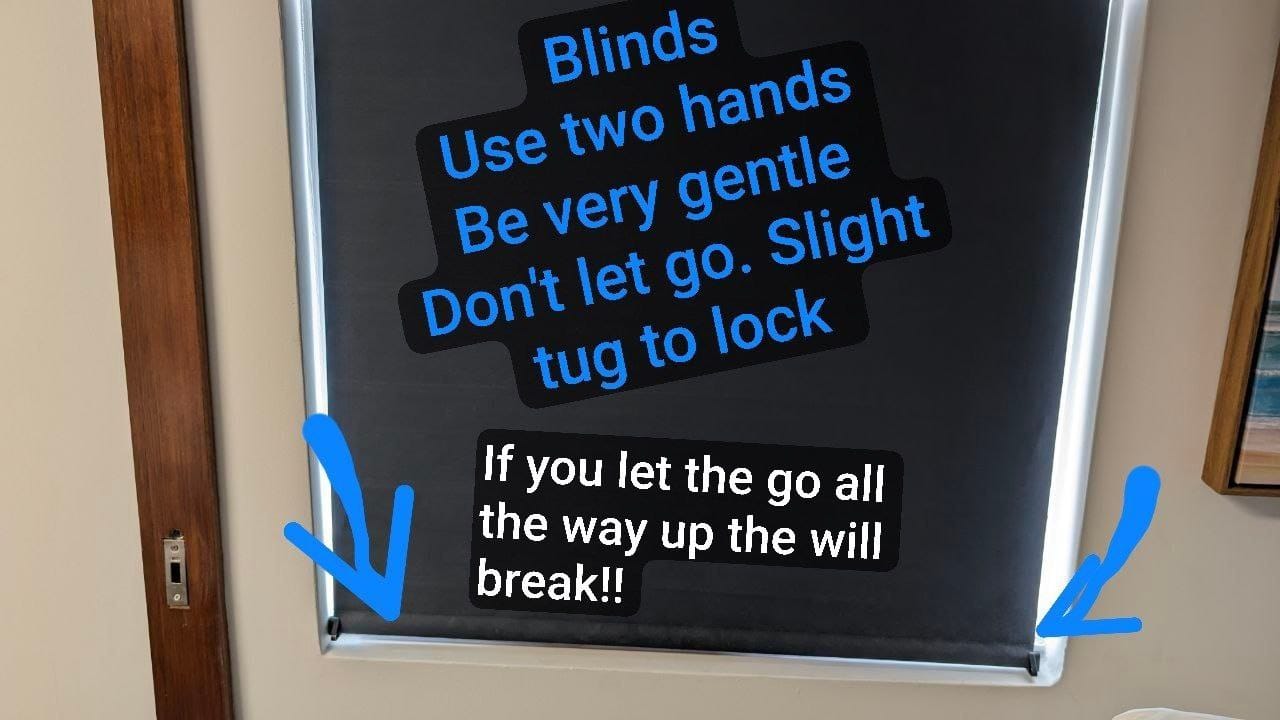 Please use both hands to open blinds and don't let go at top, as otherwise blinds may break!